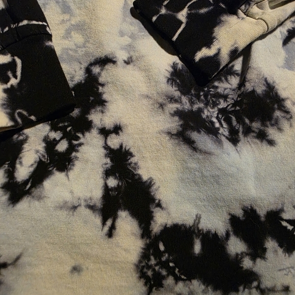 PINK Victoria's Secret Tie-Dye Long Sleeve Shirt Size X-Small - Picture 5 of 5